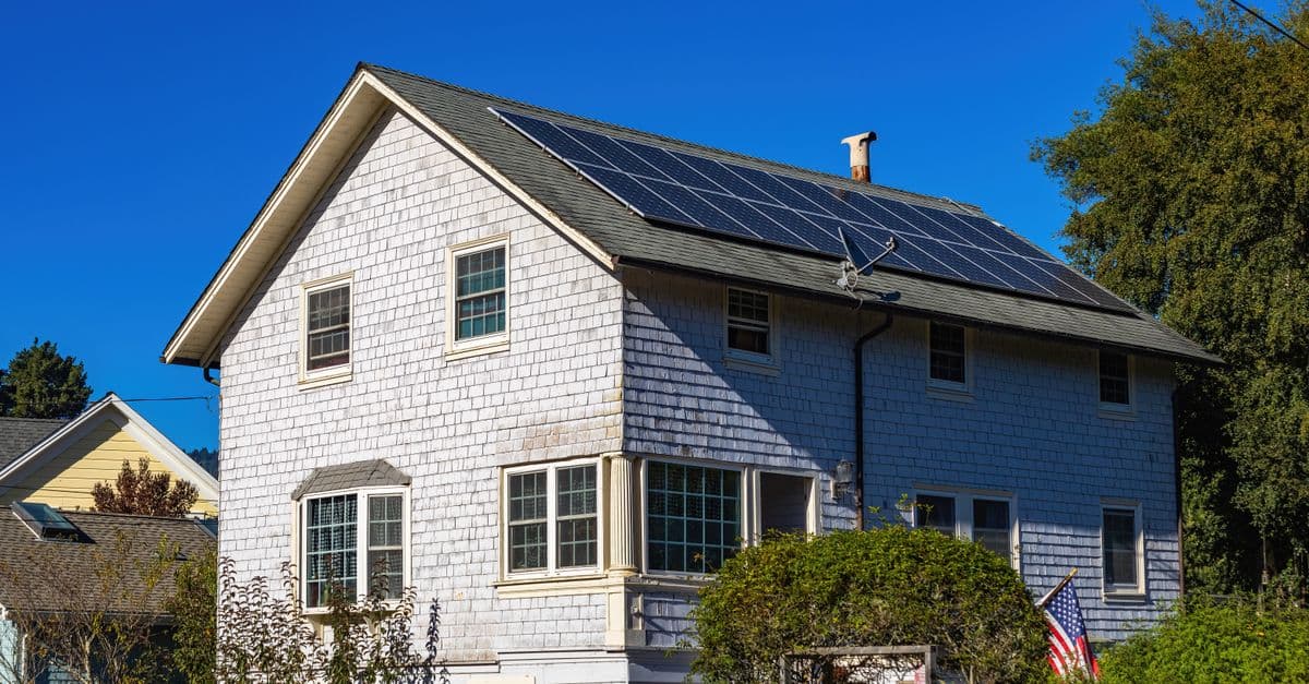 Google AI Overviews on 60 Solar Searches: Who Gets Cited (2026)