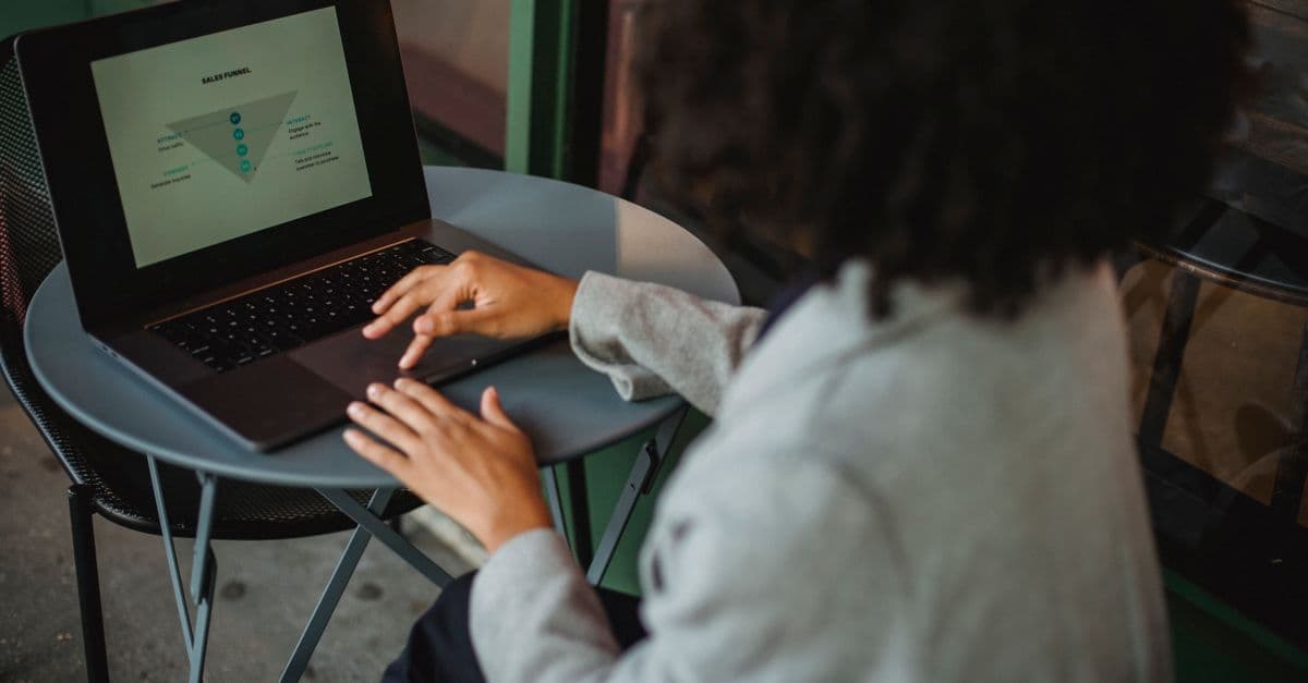 Why Your Service Business Website Gets Traffic But No Calls (And How to Fix It)